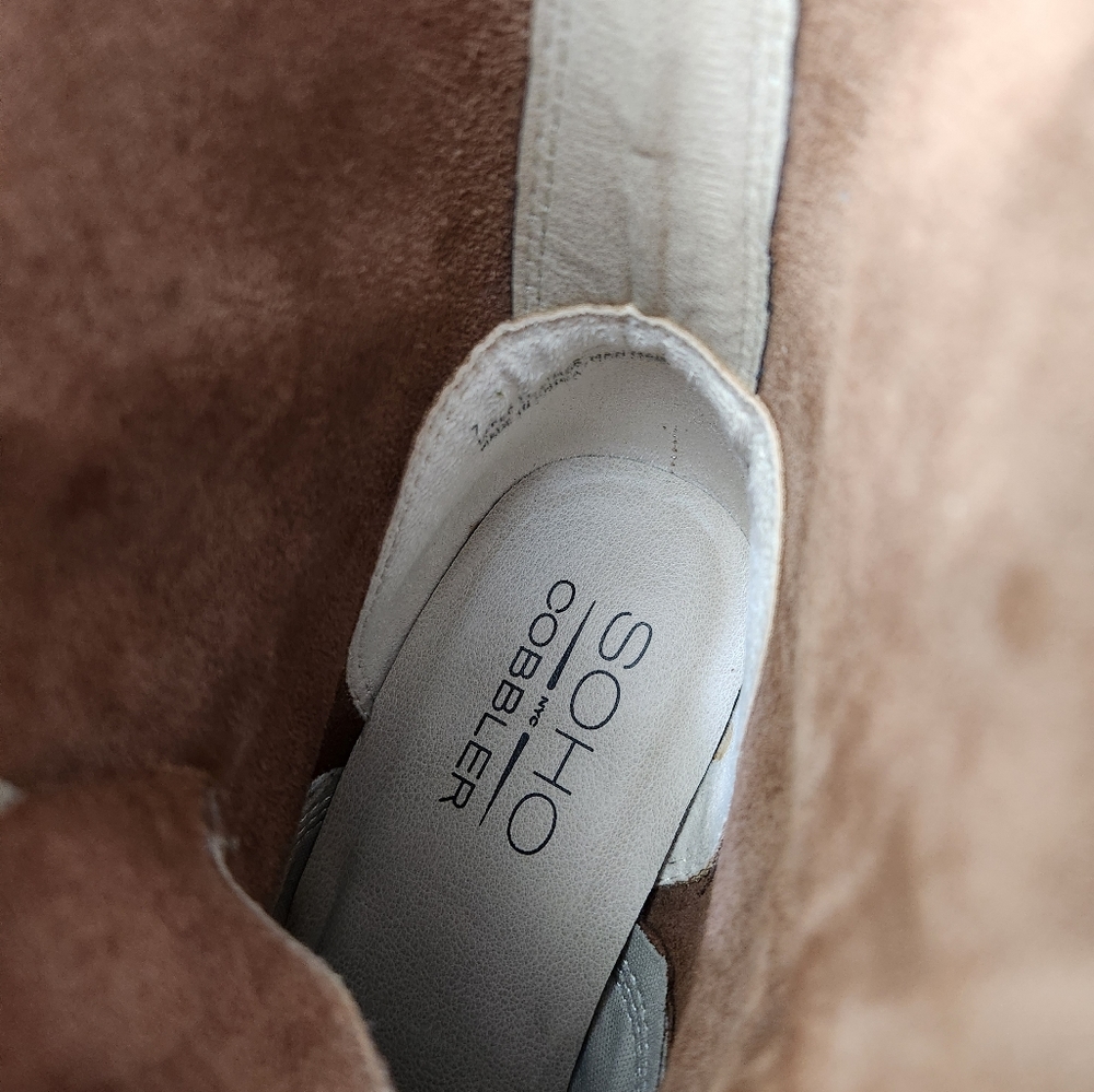 Boots - Picture 10 of 10